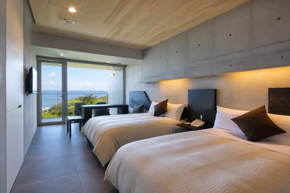 THE HOTEL YAKUSHIMAの別邸波音日和の客室