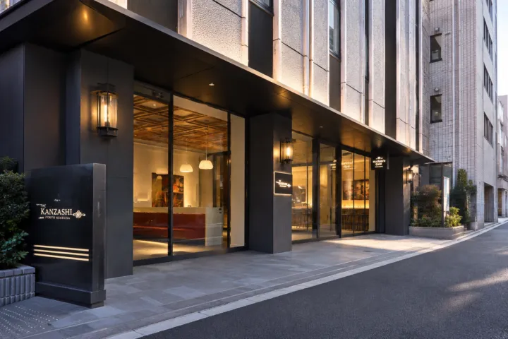 THE KANZASHI TOKYO ASAKUSAの外観と正面入口