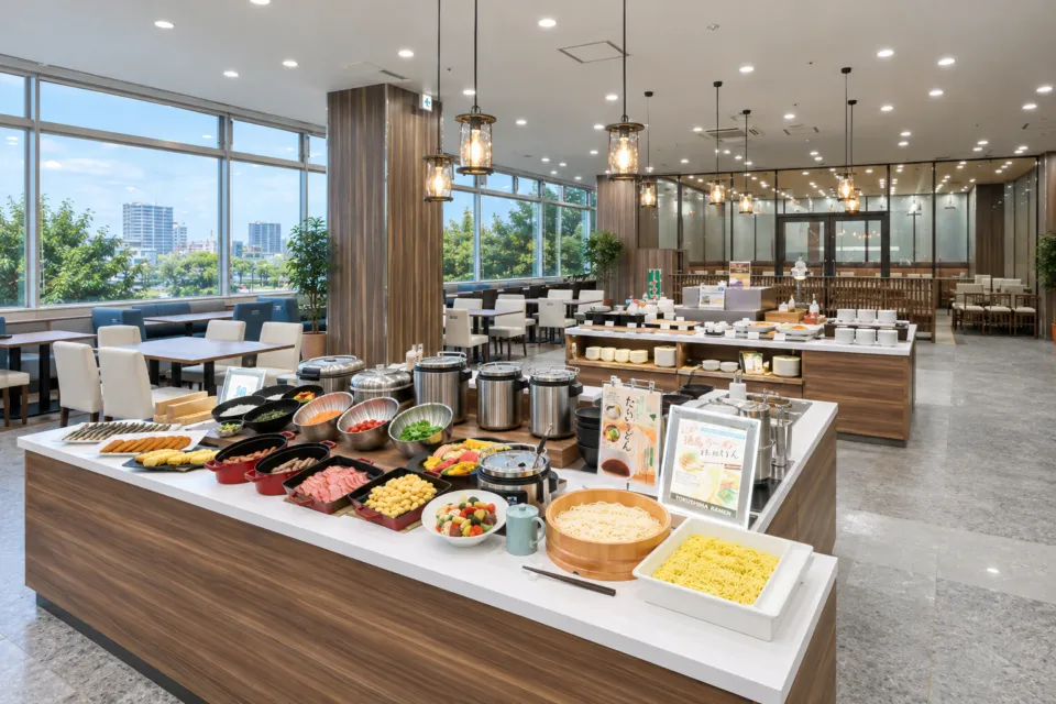 徳島グランヴィリオホテルの郷土料理を含む朝食バイキング会場