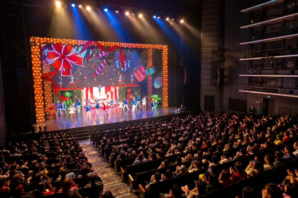 東急シアターオーブ