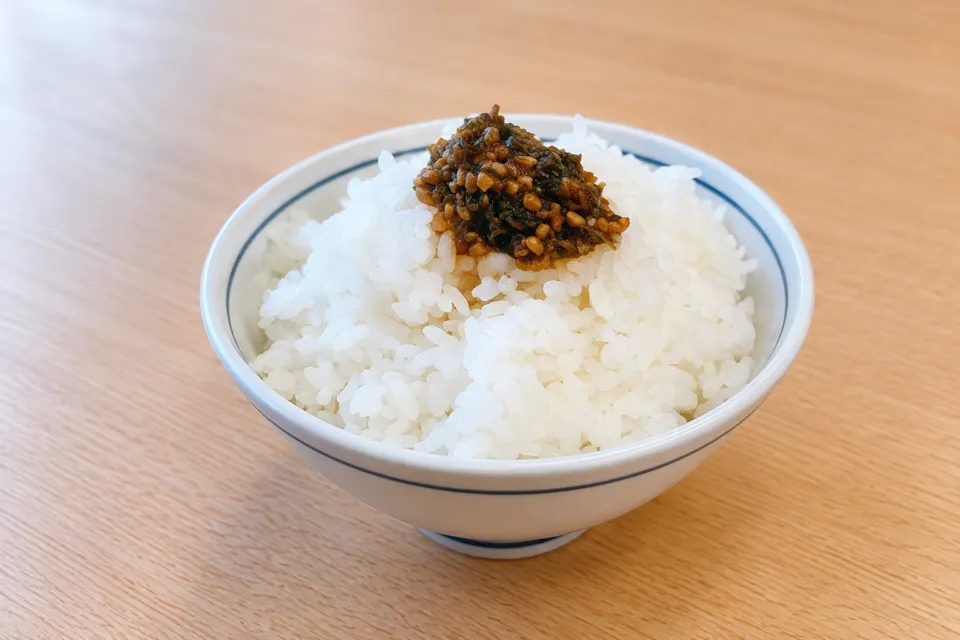 お食事処 旨米屋の清水森ナンバ一升漬をのせたご飯