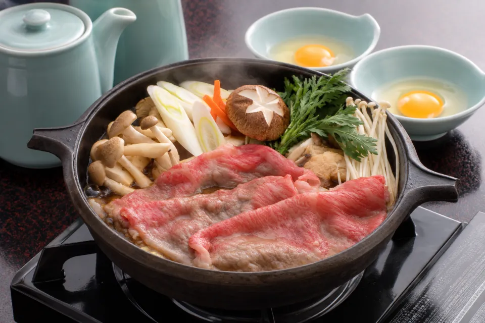 上杉伯爵邸の米沢牛のすき焼き