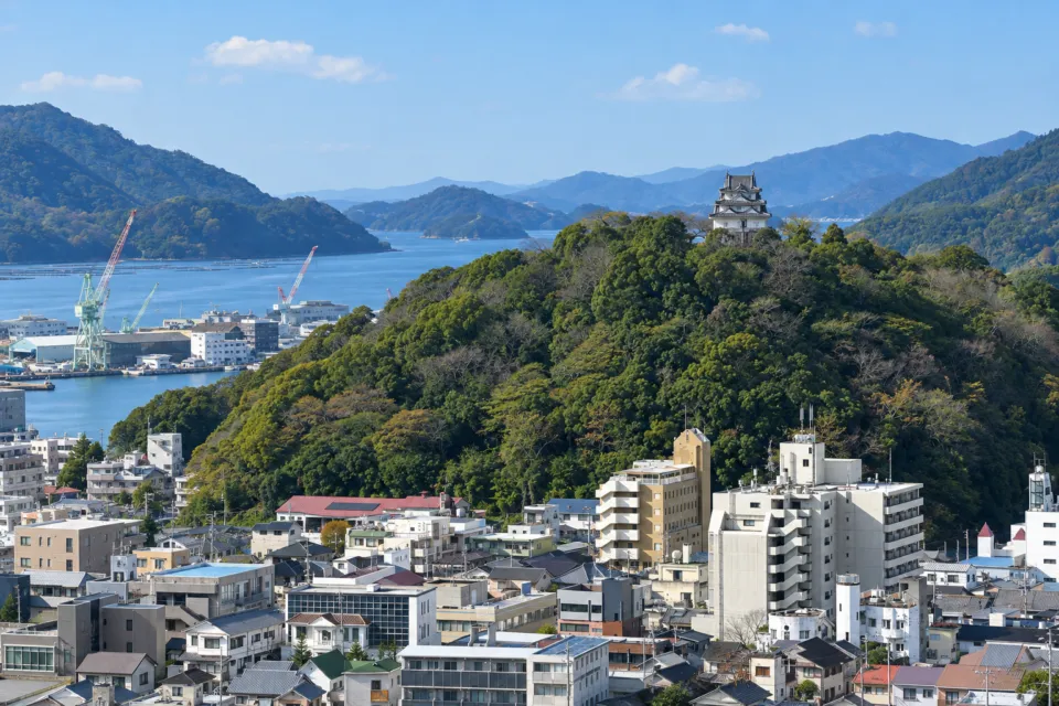 宇和島リージェントホテルの宇和島市街と宇和島城の眺望