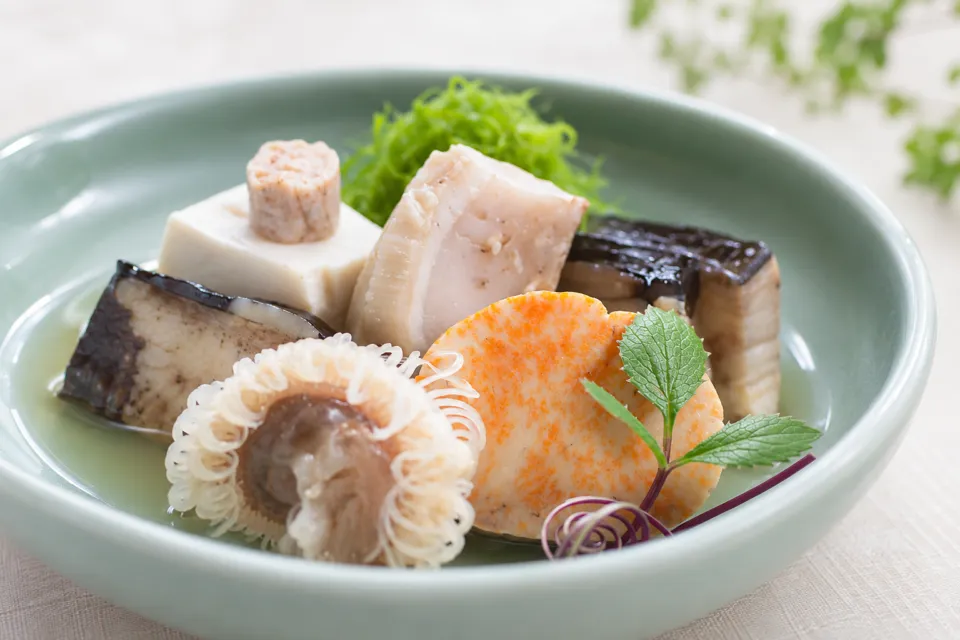 山口楼 本店のあんこう料理の一皿