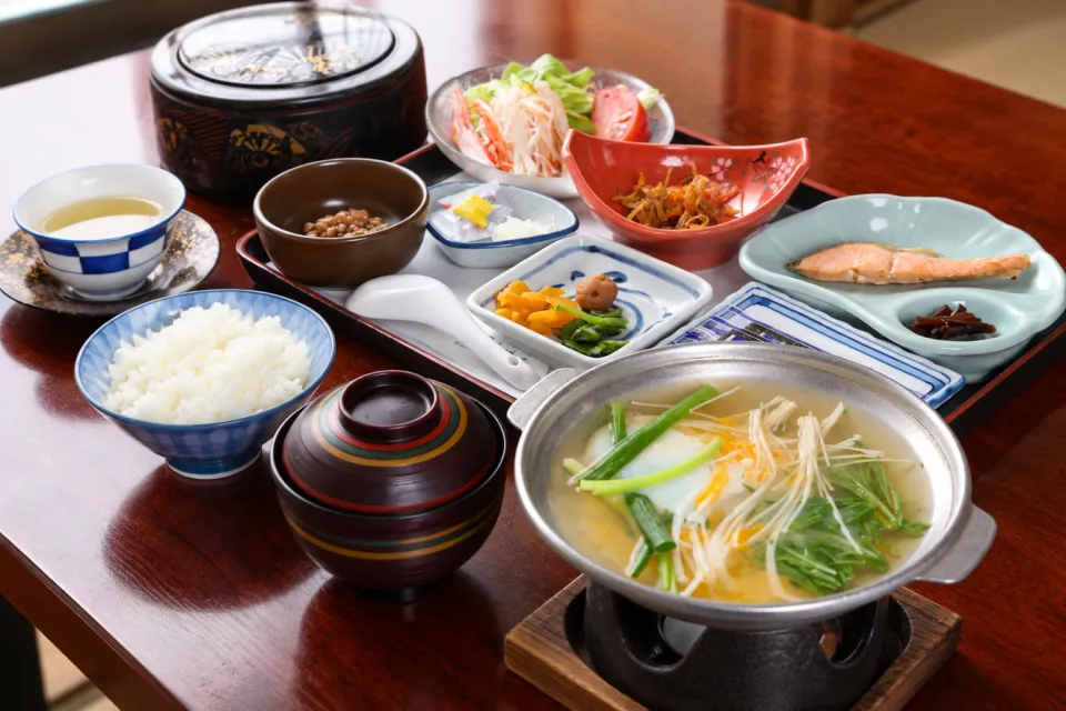 渋沢栄一翁命名の宿 養浩亭の朝食の料理