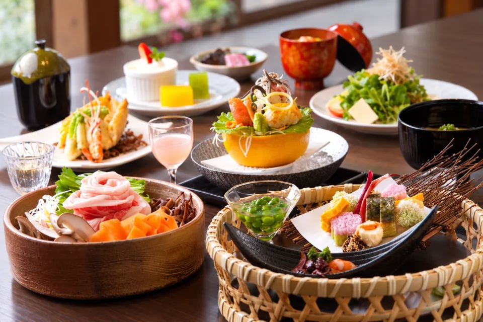 由布の癒 友里の季節の食材を使った夕食
