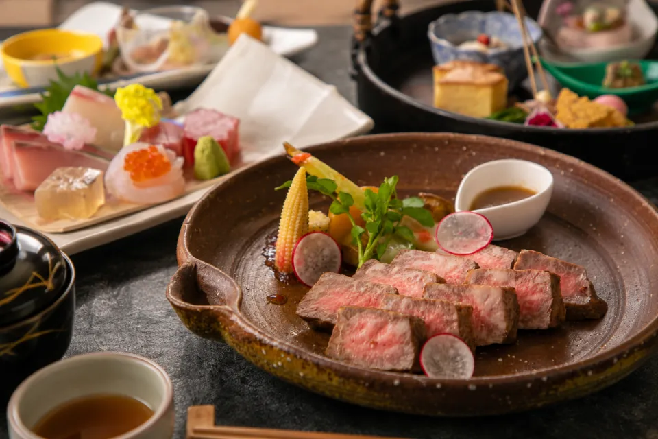 ゆふいん温泉 日の春旅館のおおいた和牛料理