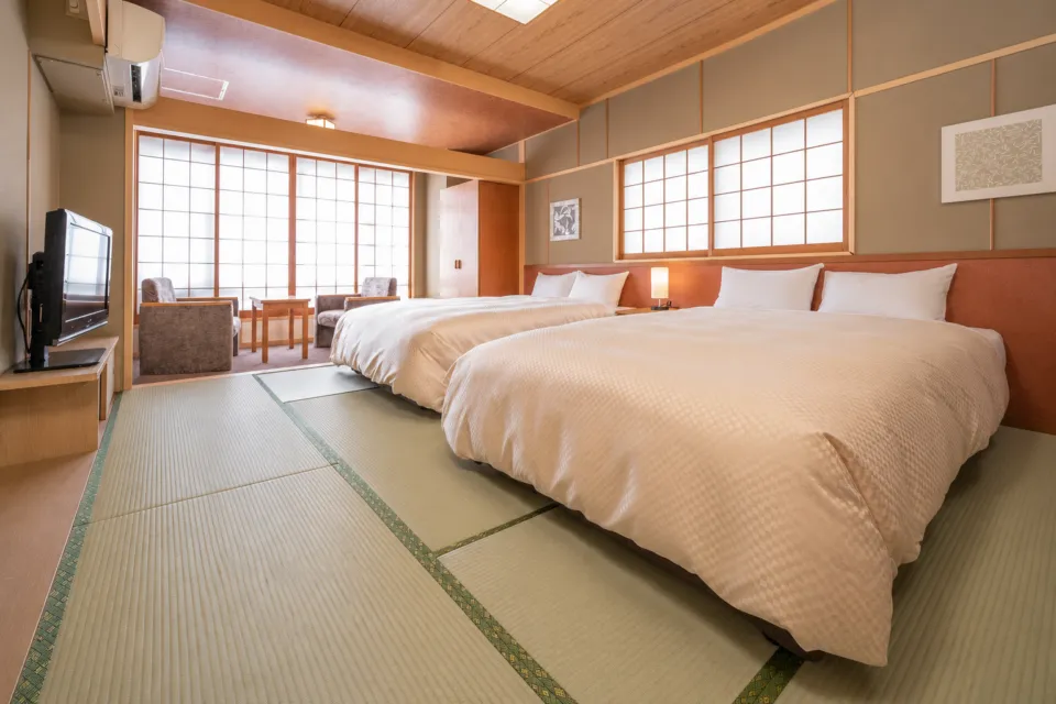 湯本観光ホテル 西京の本館の和室ツイン10畳（バス・トイレ付）