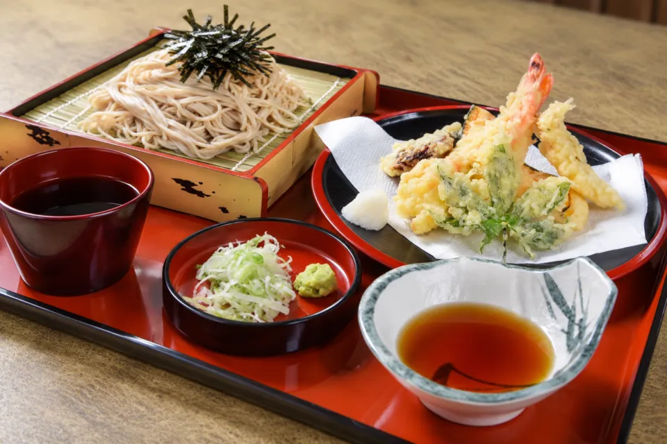 芭蕉館のそばと天ぷらの天ざる