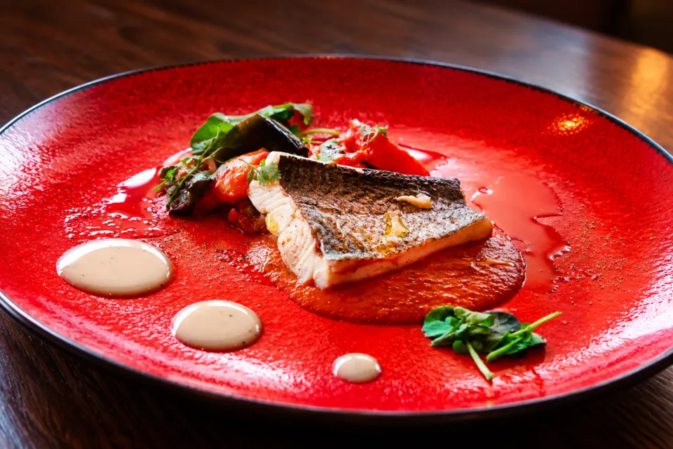 舵輪の鮮魚料理