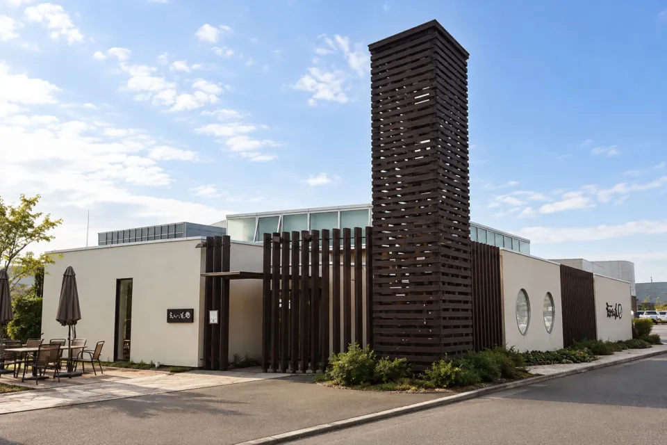 えんやどっと丸のえんやどっと丸の外観