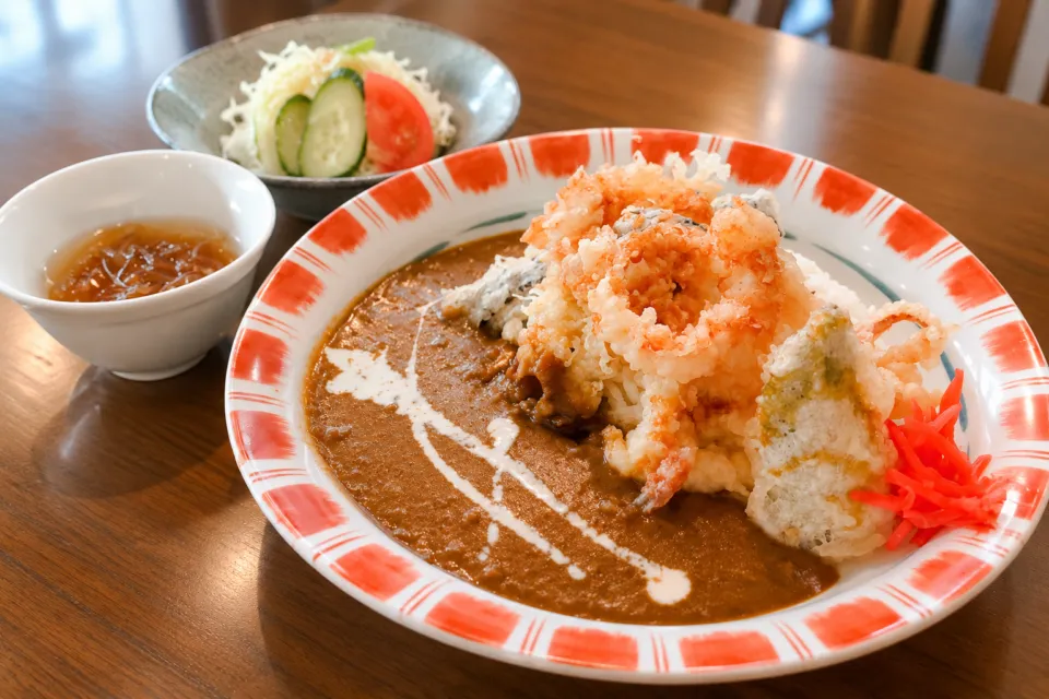 銀山大正ろまん館 お食事処の下足天カリー