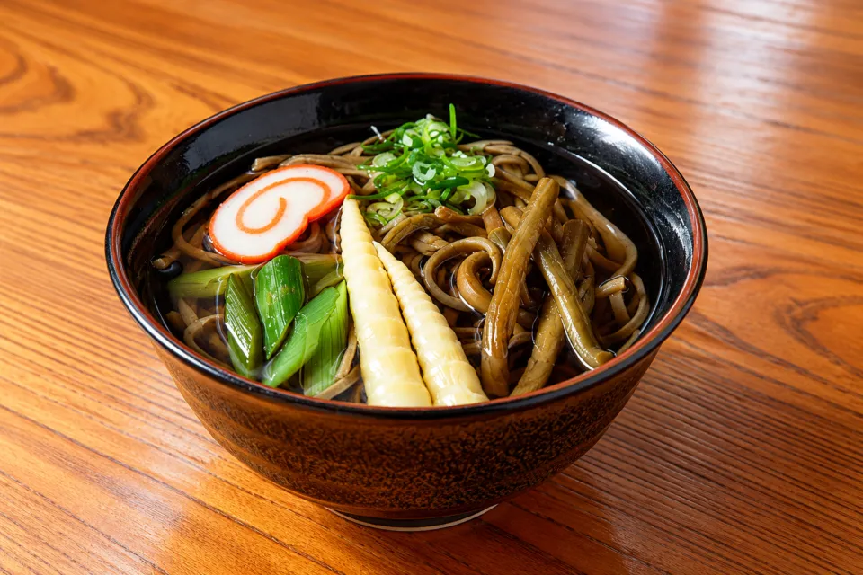 お食事処坂出の山菜そば