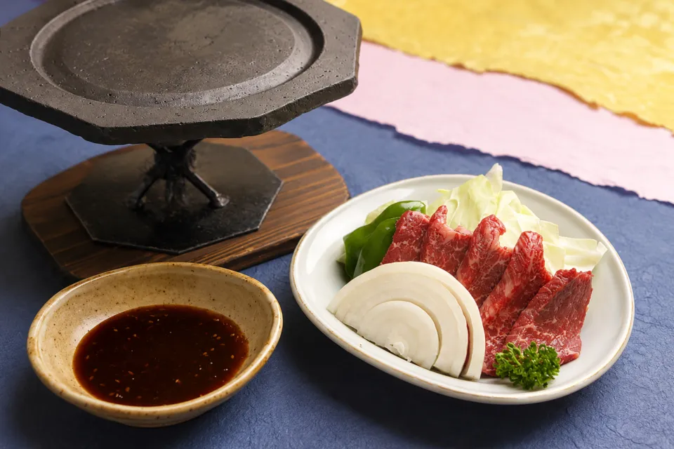 花旅館 岩戸屋の高千穂牛石焼の肉と石板
