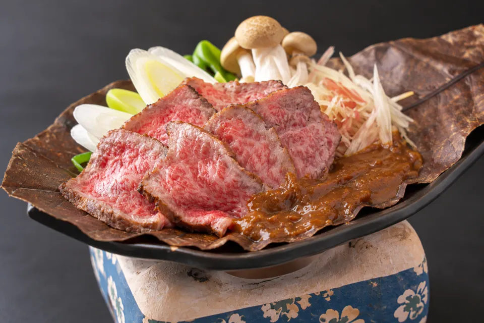 飛騨の味 酒菜の飛騨牛入り朴葉みそ