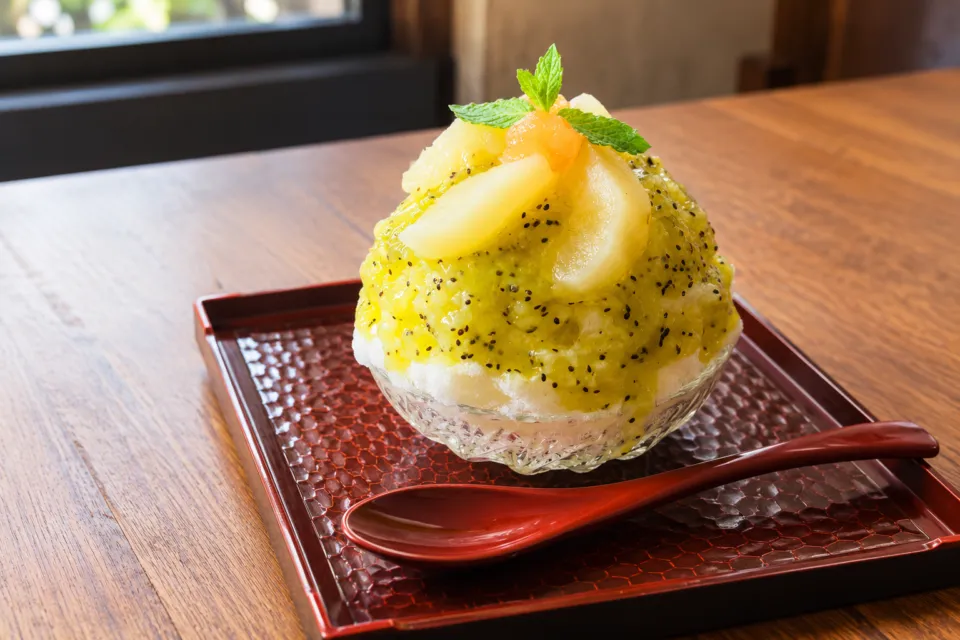 ギャラリーカフェ鵤樂舎の黄色い果物の削り氷