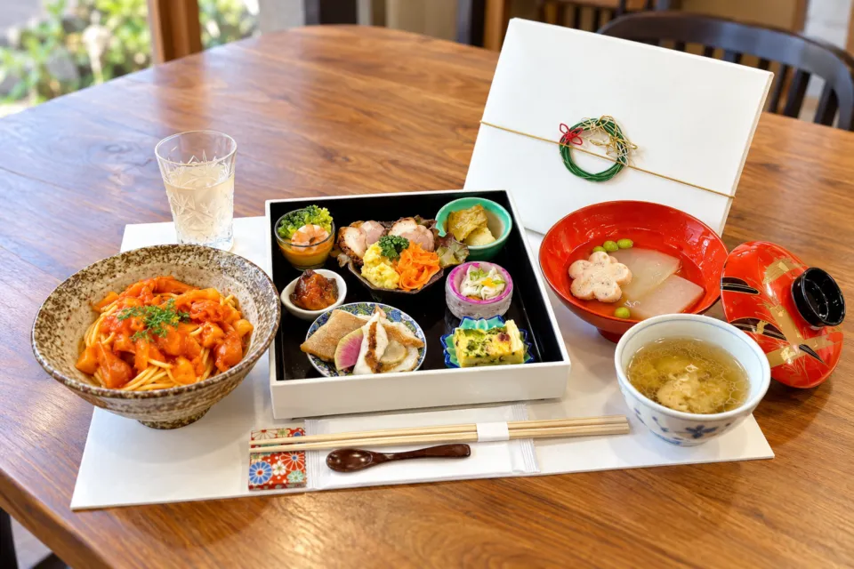 ギャラリーカフェ鵤樂舎の上から見たOHACOランチの料理