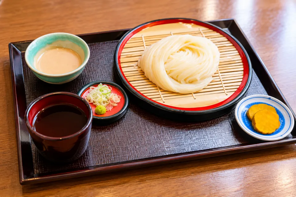お食事処 ふきやの2色だれの稲庭冷やしうどん
