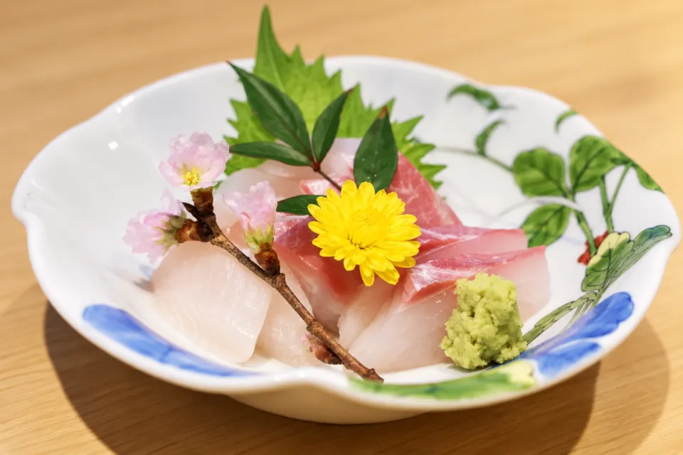 割烹 千渡里の季節の刺身盛り合わせ