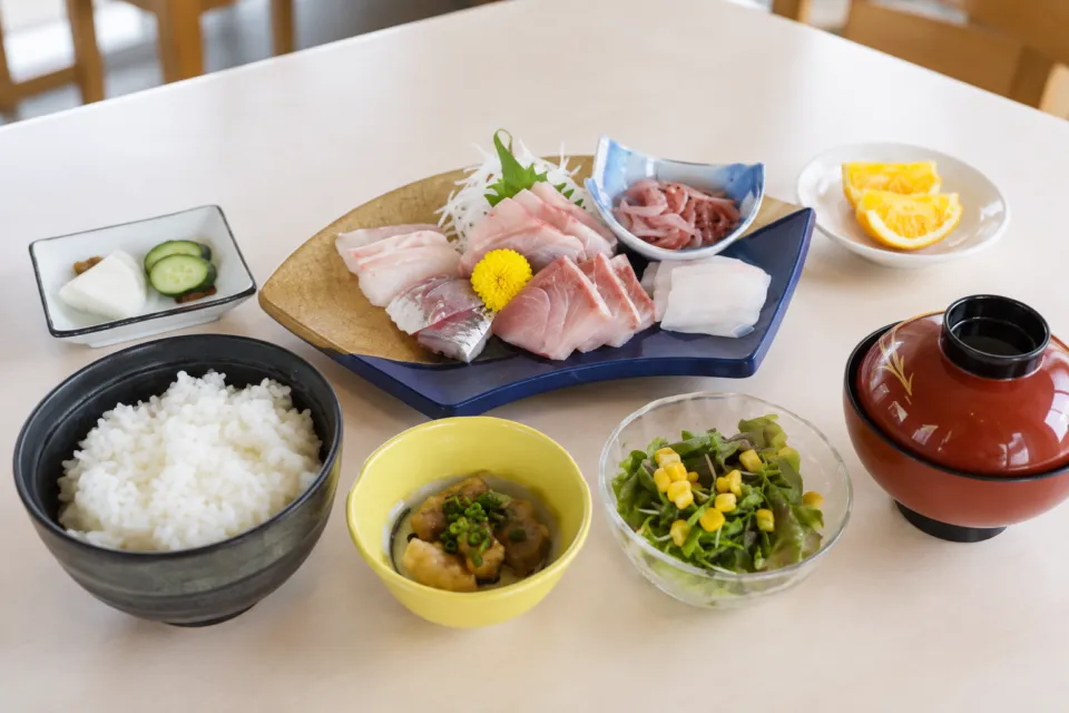 くらさわやの刺身定食