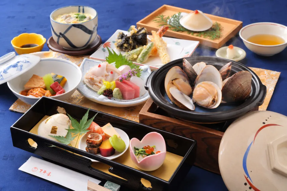 桑名 丁子屋の蛤づくしの料理全景