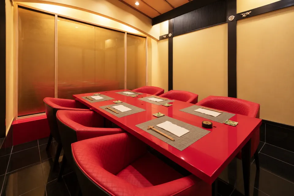 れすとらん松喜屋 本店の個室「湖葵」のテーブル席
