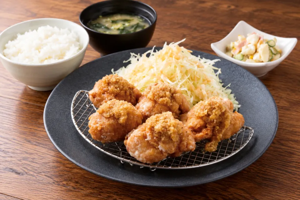 松本からあげセンターの美味だれ唐揚げ定食の写真