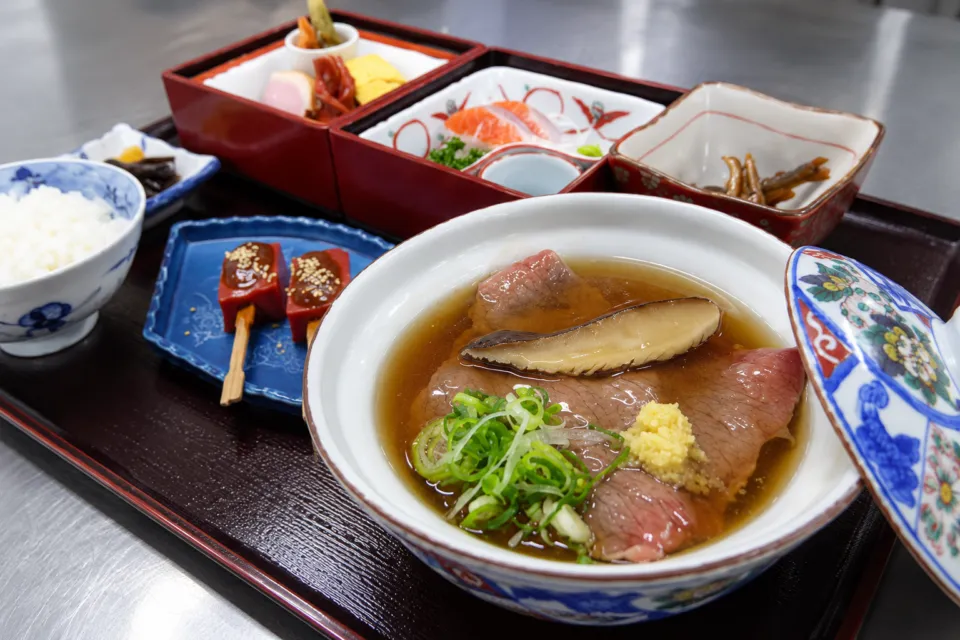 茂美志屋のおうみもみじの料理セット