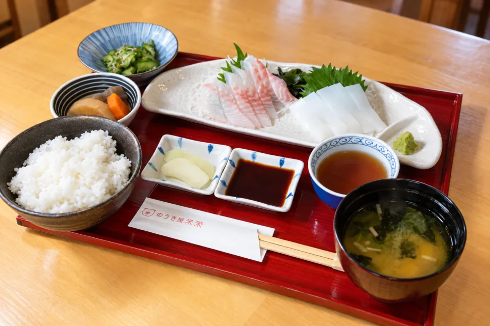 のうき屋米米の刺身の定食