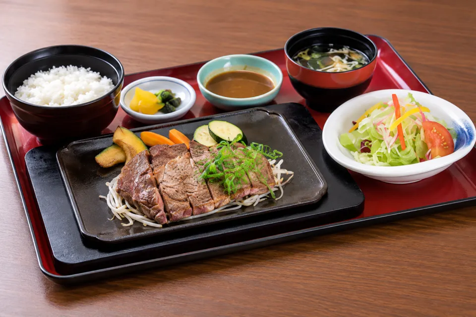 レストラン北斗 駅前店の牛肉ステーキ御膳