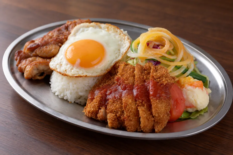 レストラン自由軒のチキンプレート