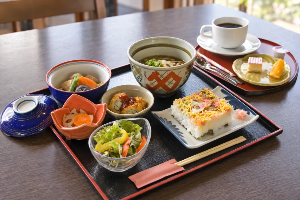 さくらの茶屋の岩国寿司定食