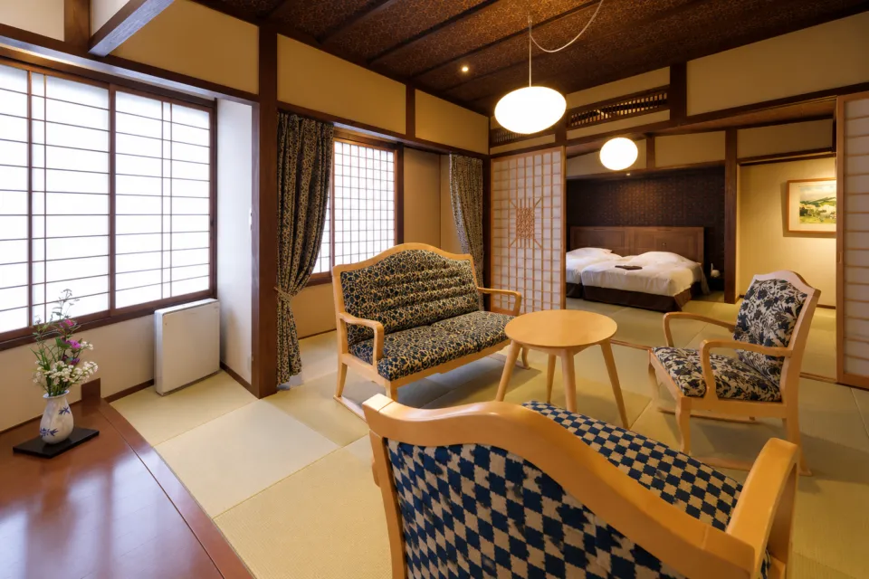 草庵秋桜の本館 和室（二間）