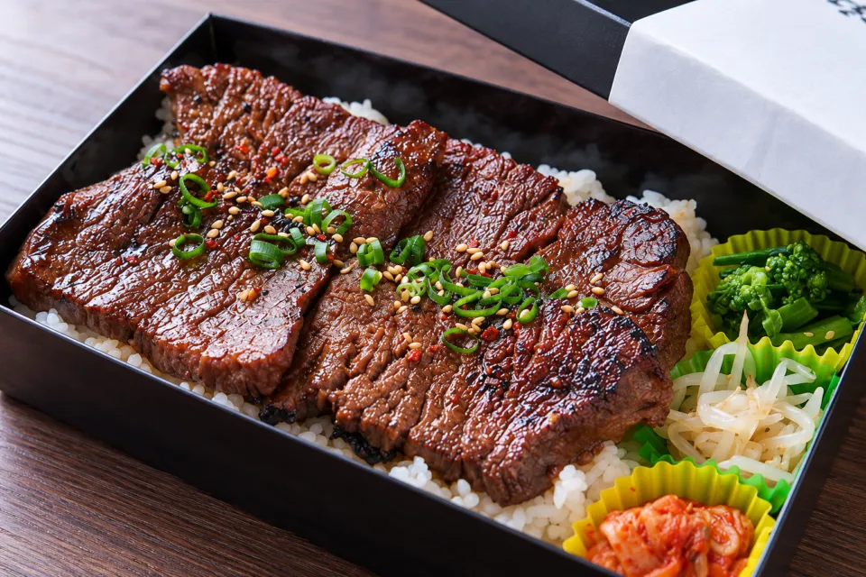 炭火焼肉 久のカイノミ弁当
