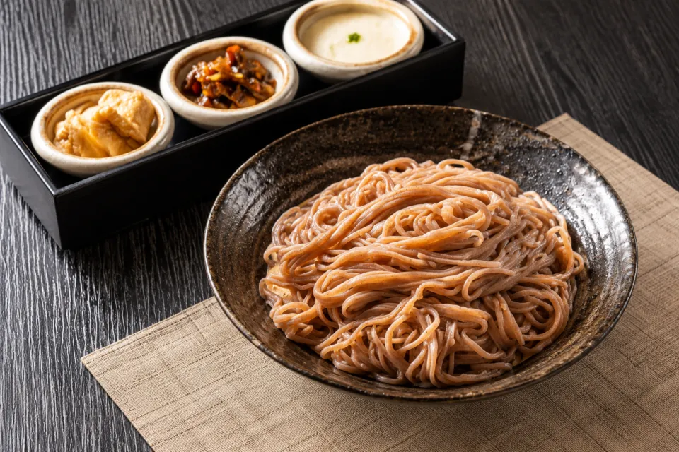 冨來屋本舗 本館のきびそばと小鉢料理