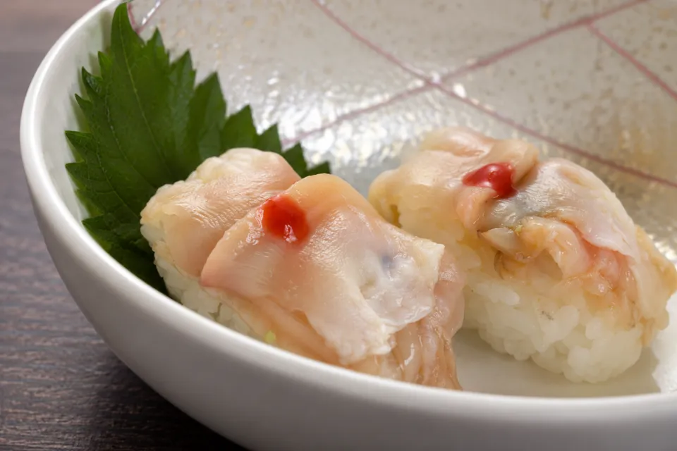 魚重楼のはまぐり寿司