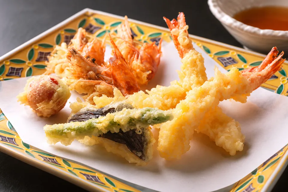 嬉乃すしの海老と野菜の天ぷら
