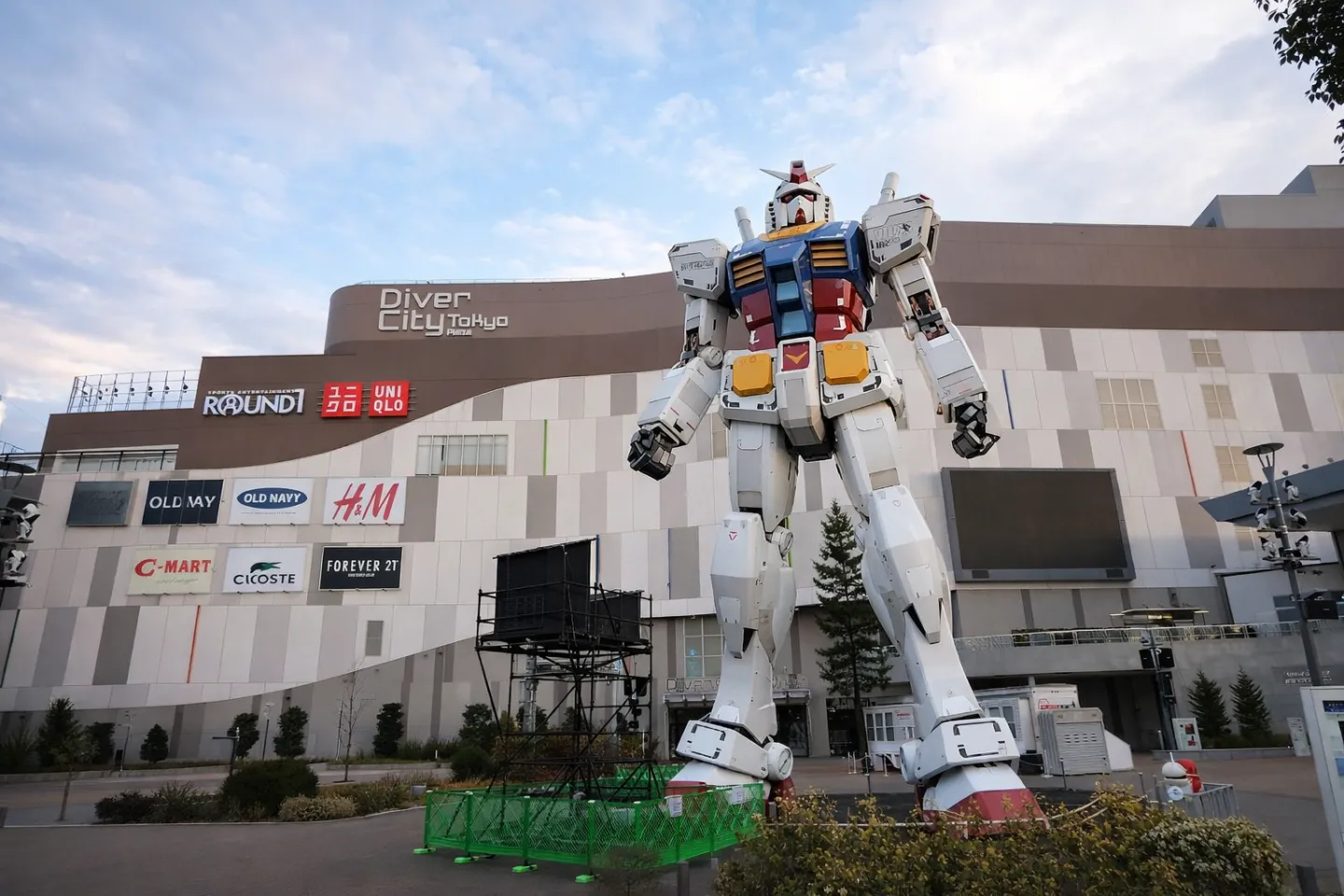ダイバーシティ 東京 プラザ
