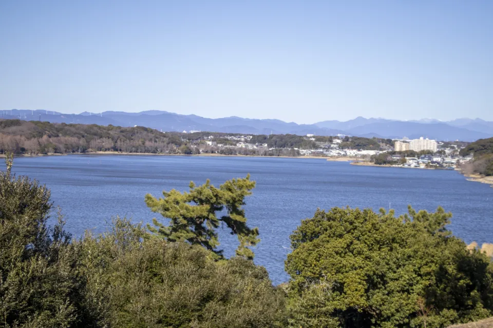 佐鳴湖