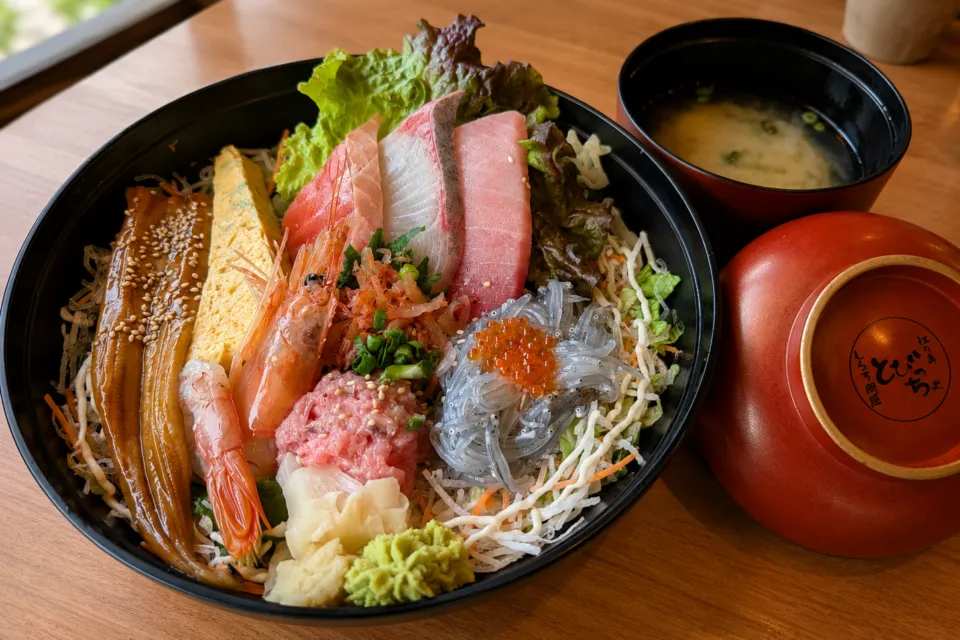 しらす問屋とびっちょ 江の島本店