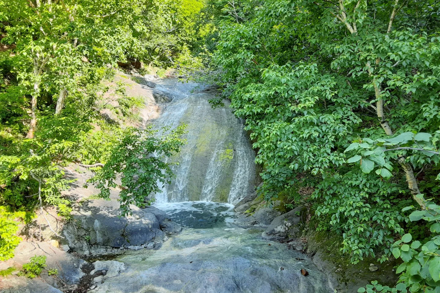 カムイワッカ湯の滝