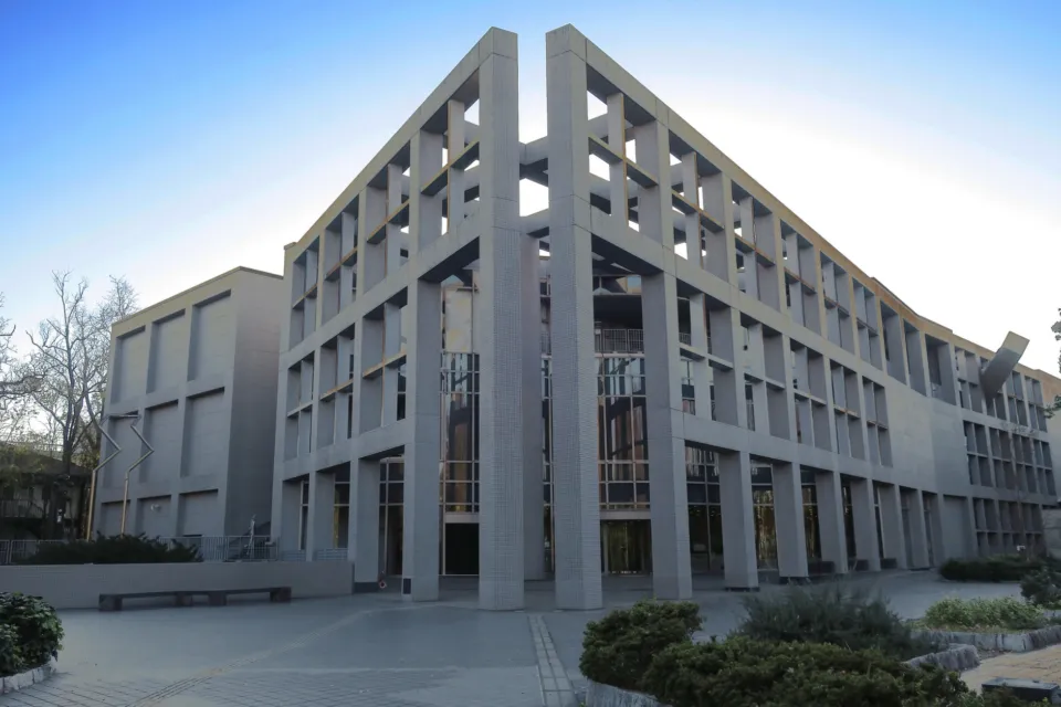 埼玉県立近代美術館