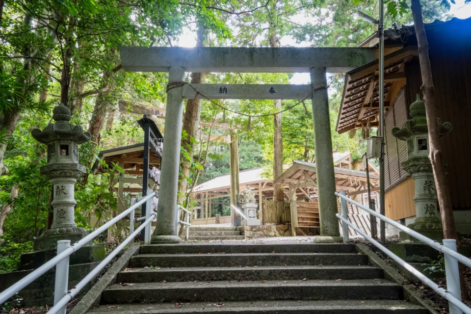 神明神社