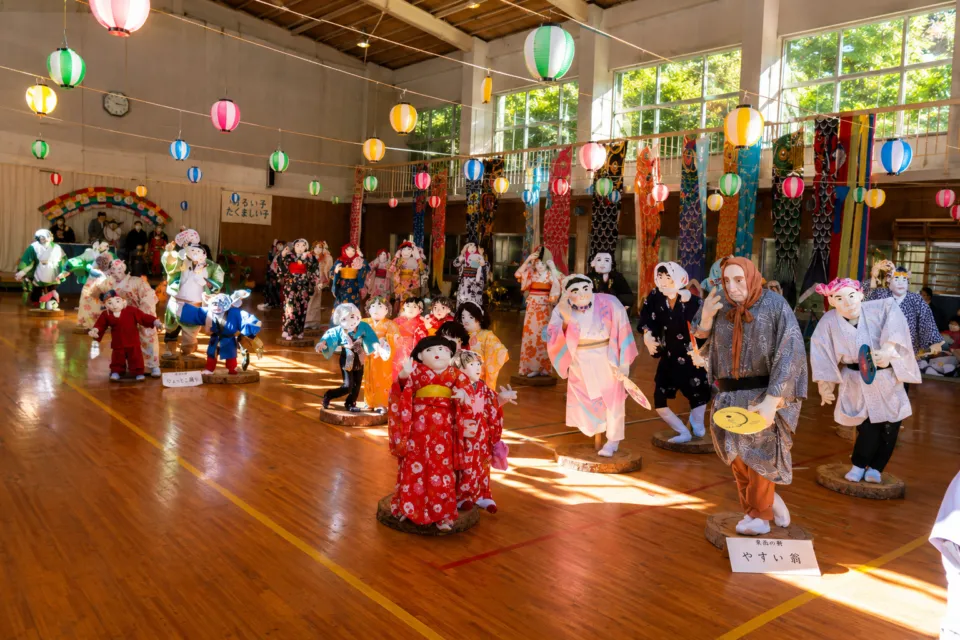 天空の村・名頃かかしの里