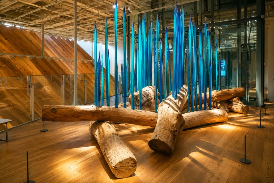 富山市ガラス美術館