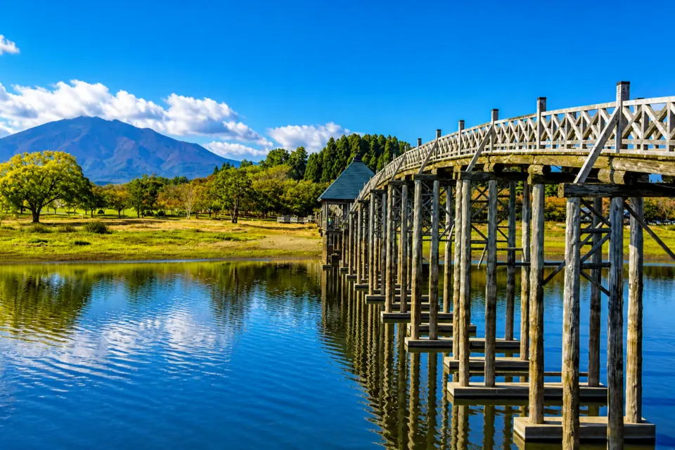 鶴の舞橋