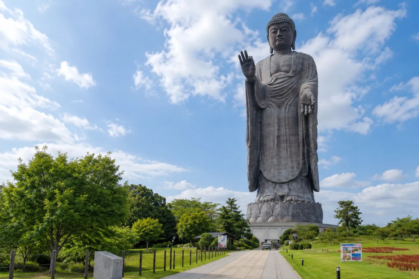 牛久大仏
